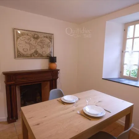Manoir Pors Braz - Gite Des Boudiged Commana Exterior photo